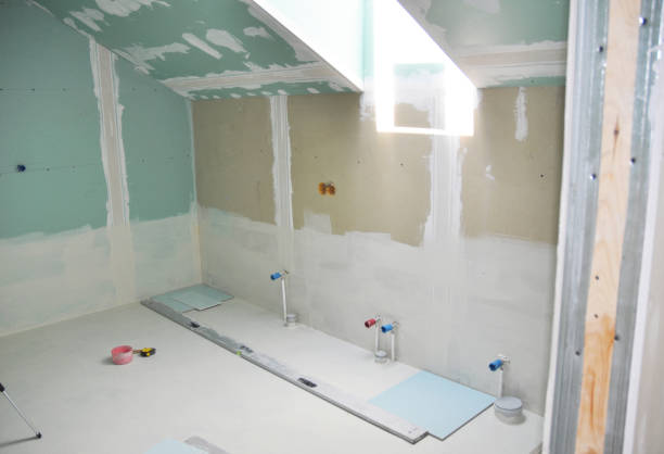 Wallpaper Removal and Painting in Lake Lakengren, OH